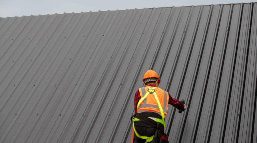 Professional New roof installation in Tipton, CA
